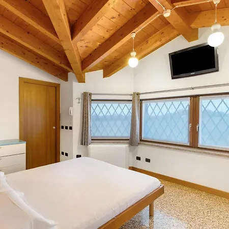 Garda Castelnuovo del Garda